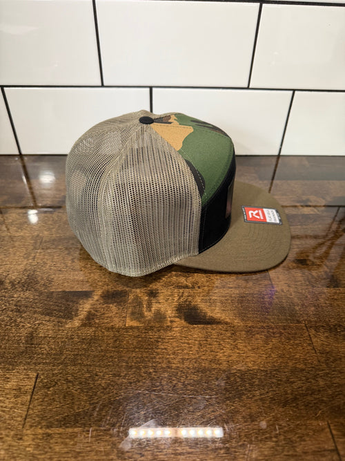 DH1 CAMO FLAT BILL